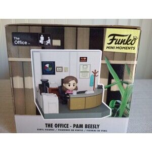 Funko The Office Pam Mini Moments Mini-Figure Diorama Playset CHASE Version